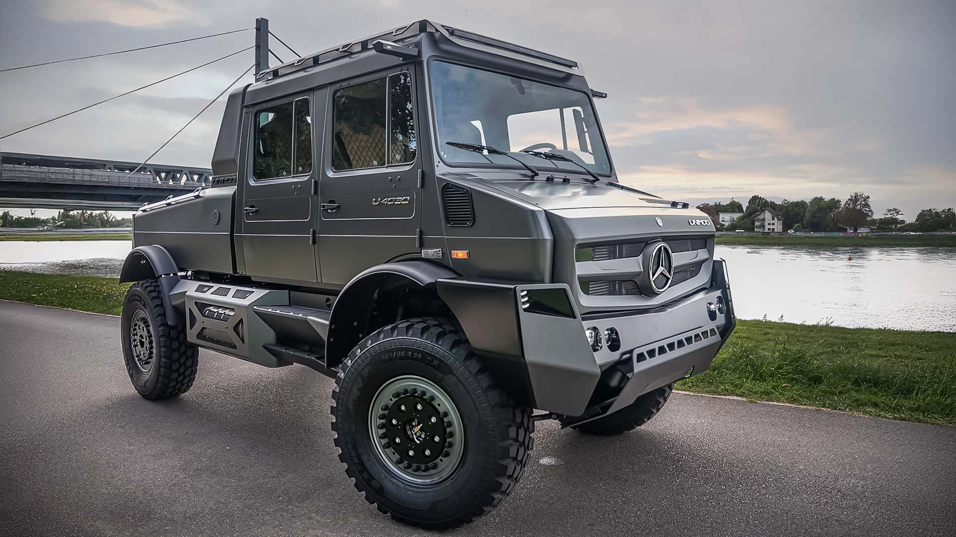 Mercedes benz special trucks luxus unimog 2026 (8)